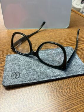 Look Optic Evita Progressive Readers in +1.50 magnification
